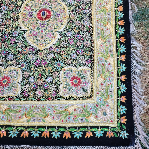 Semi precious stones Carpet Handmade Embroidered Wall Hanging from Hyderabah. - Picture 2 of 10